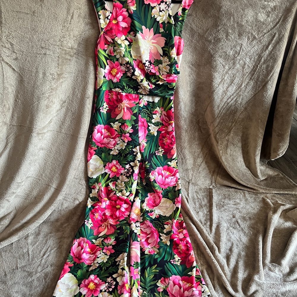 Tadashi Shoji Green Jumpsuit with Pink and White Floral Print
